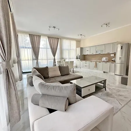 Roma Gs' דירה נסבר